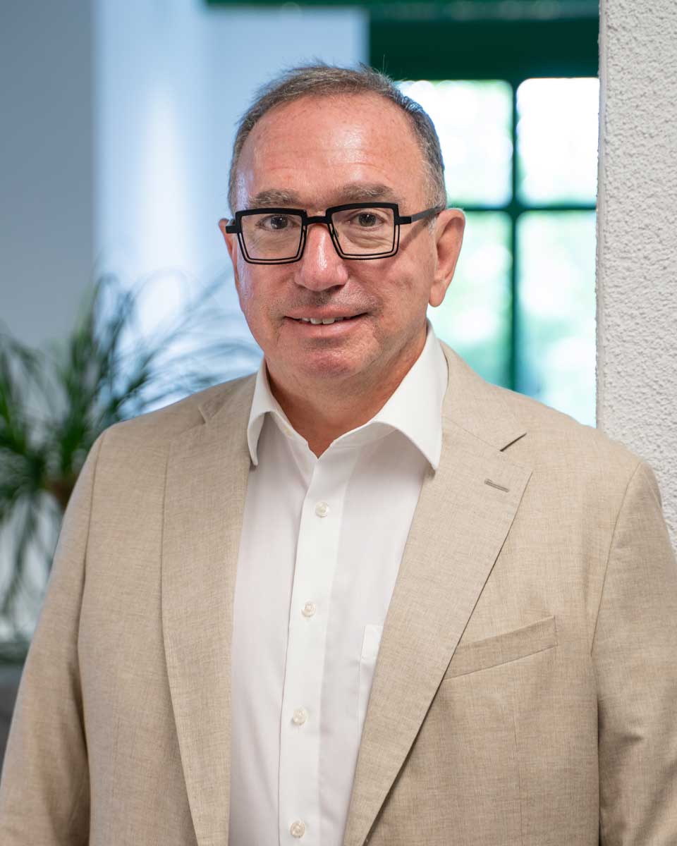 Raffael Eggenberger-Portrait_4-5 Portrait von Joachim Sorba Konsulant von der advore rechtsanwälte ag